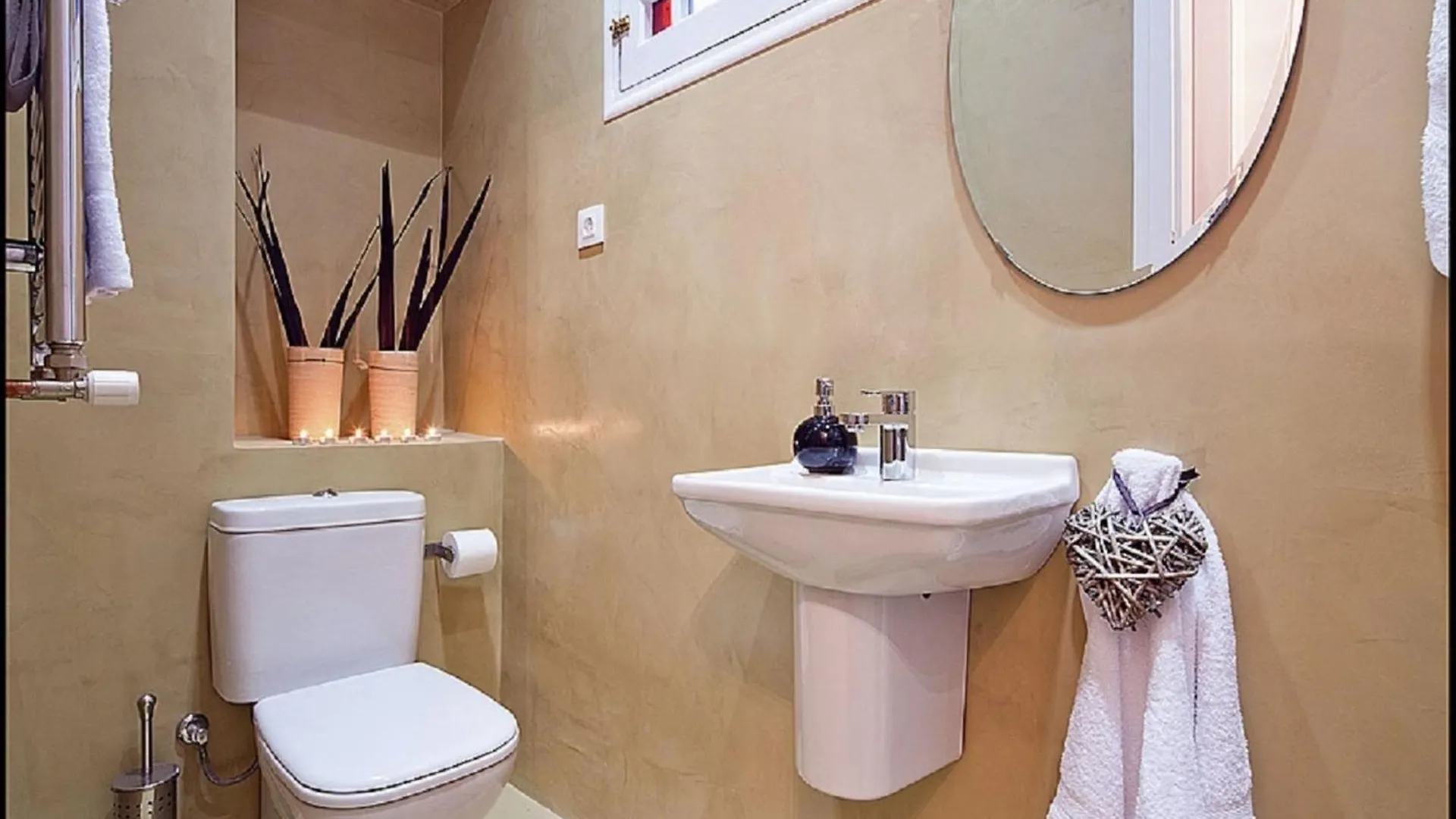 Villa Luxurious Apartment For 9 People Recently Renovated In The Center Of Barcelona Spain