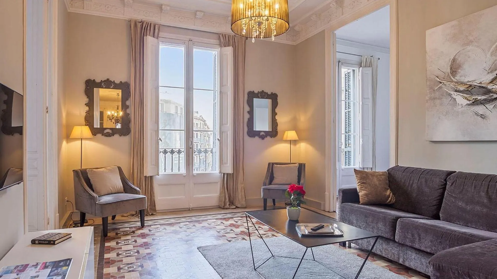 Villa Luxurious Apartment For 9 People Recently Renovated In The Center Of Barcelone