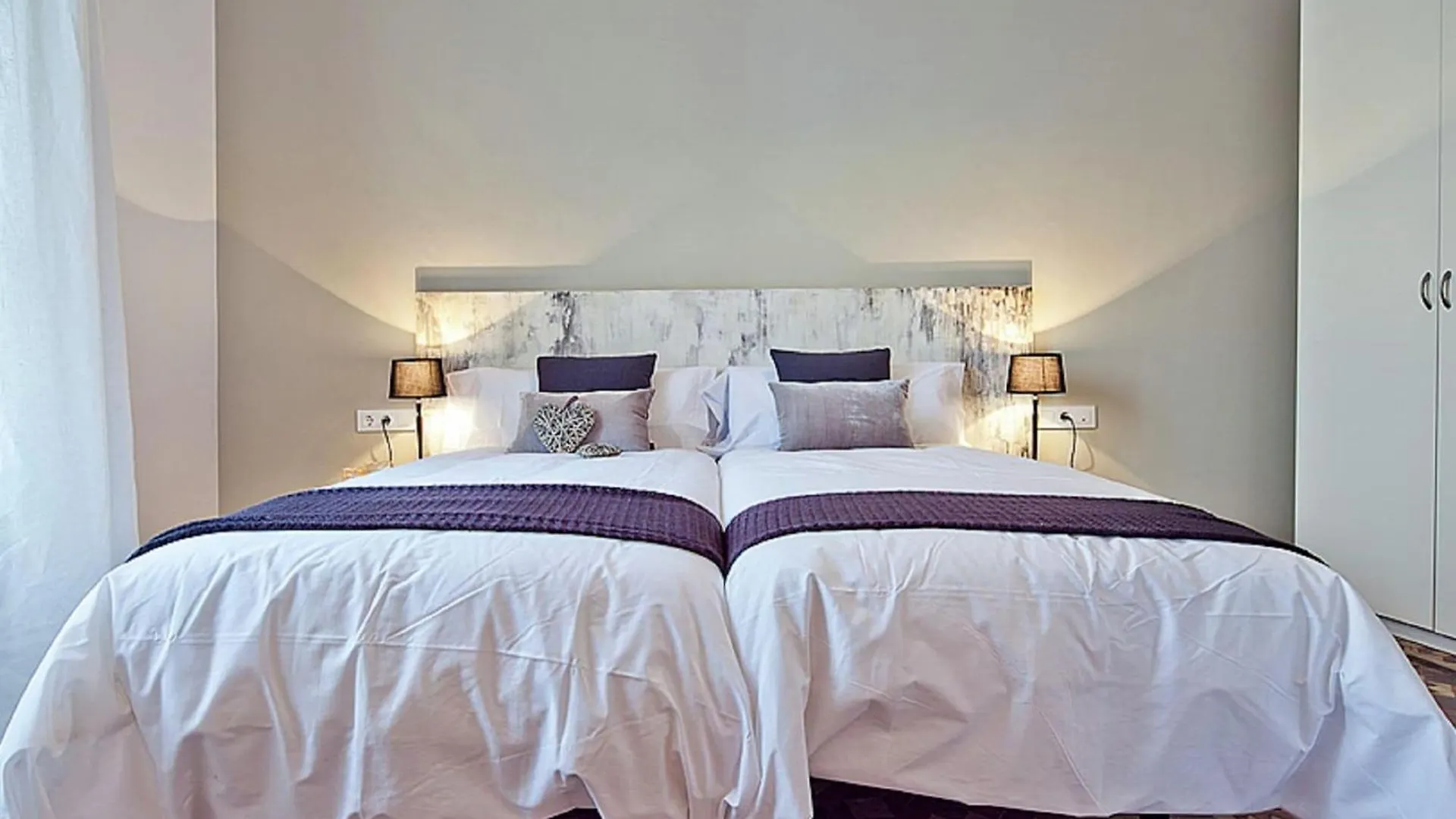 Luxurious Apartment For 9 People Recently Renovated In The Center Of Barcelone Villa