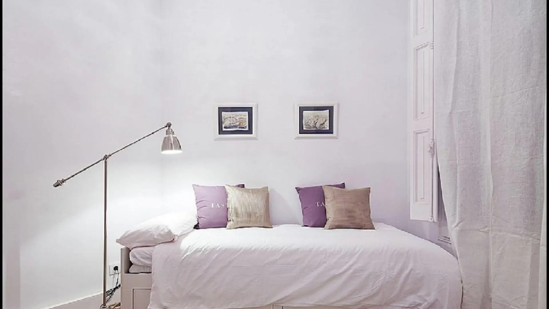 Luxurious Apartment For 9 People Recently Renovated In The Center Of Barcelone Villa