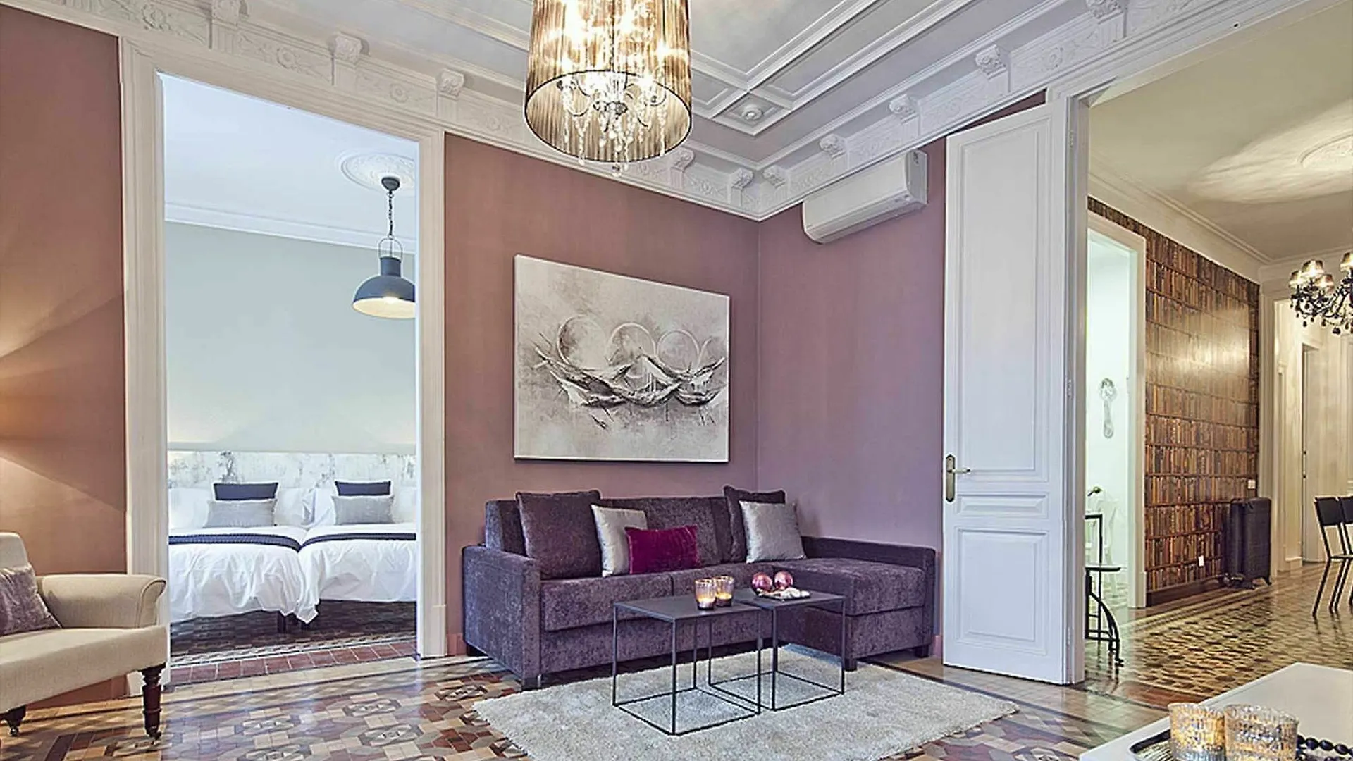 Luxurious Apartment For 9 People Recently Renovated In The Center Of Barcelone Villa